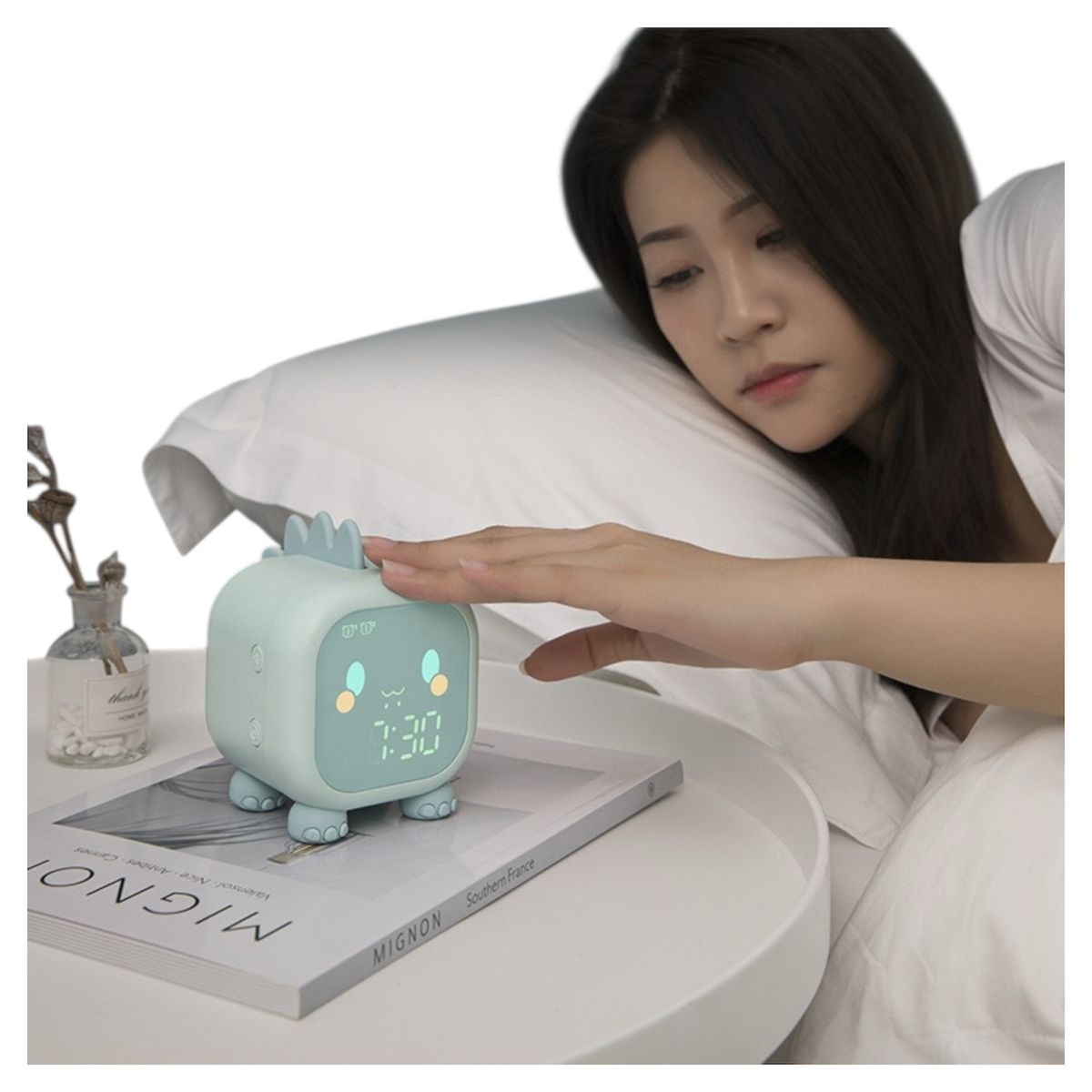 Q AND Q - Reloj Despertador Infantil Bluetooth con Luz LED-