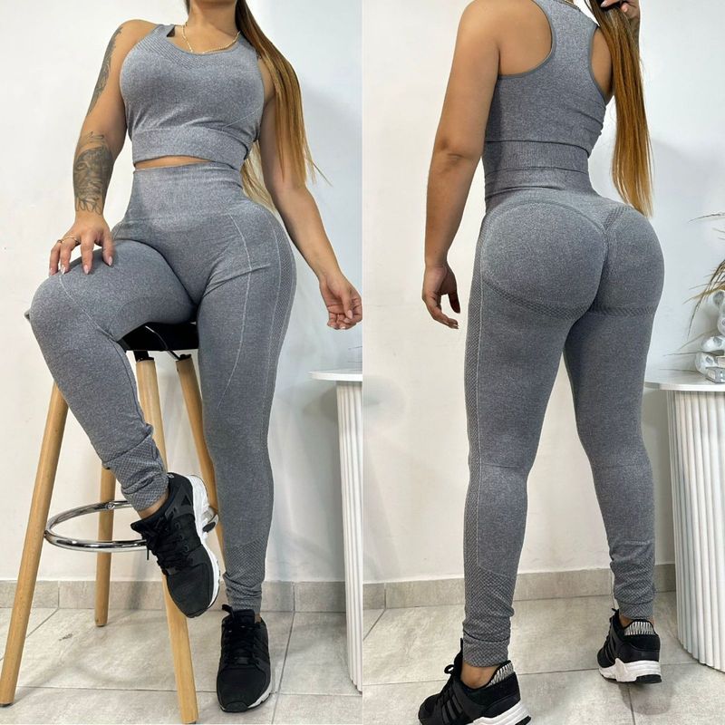 YOGA & GYM - Conjunto Deportivo Leggins levanta cola + top deportivo