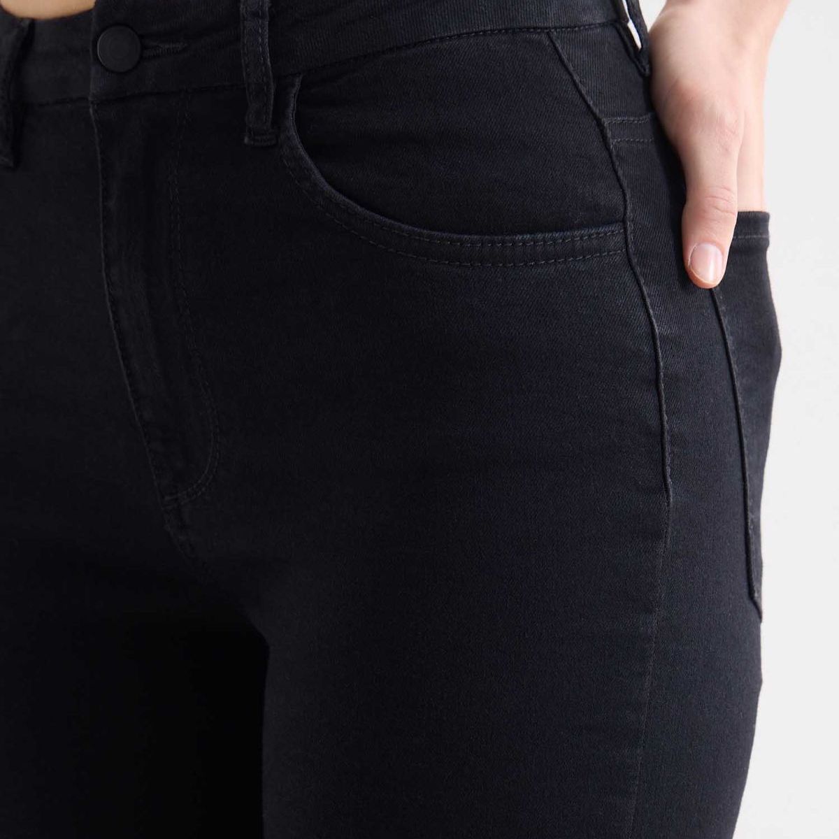 SEVEN SEVEN - Jean Para Mujer Curvy Color Negro Marca Seven Seven #28160969