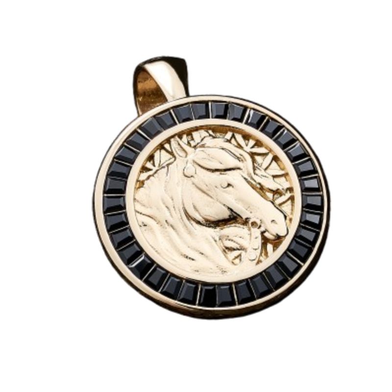 GLEAM GOLD - Dije Medalla Equina con Gemas Negras Unisex en Oro Laminado 18K