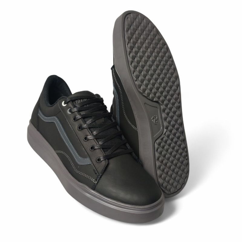 CALZADO CON ALTURA MONSERRATE - Tenis en CUERO para hombre marca Monserrate Ref Pardo color Negro
