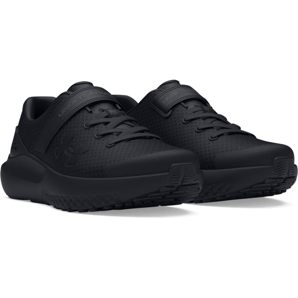 UNDER ARMOUR - Tenis Niño Under Armour Bps Surge 4 Ac Negro UNDER ARMOUR