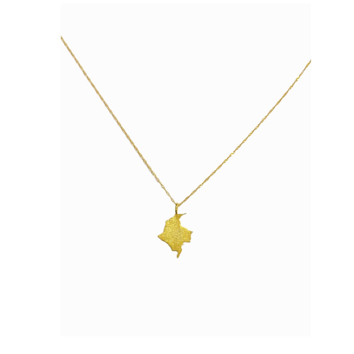 MERAKI - Cadena mujer Mapa de Colombia bañados en oro 24kt - Cadena con Charm o Dije