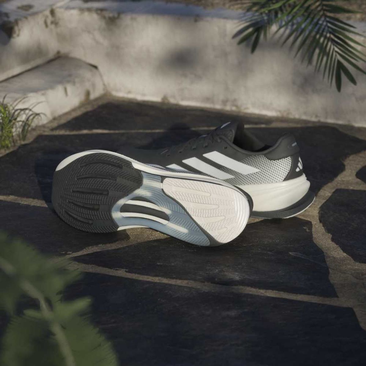 ADIDAS - Adidas Tenis Supernova Rise 2 Running negro de hombre para correr