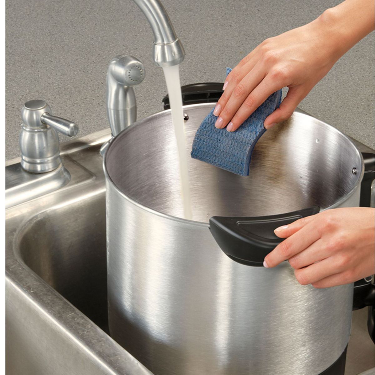 HAMILTON BEACH - Cafetera de Gran Capacidad 40 Tazas