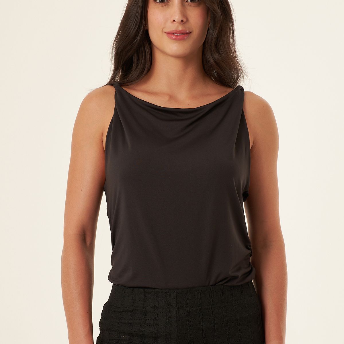 BELIFE - Camiseta manga sisa negra entorchada en hombros para mujer