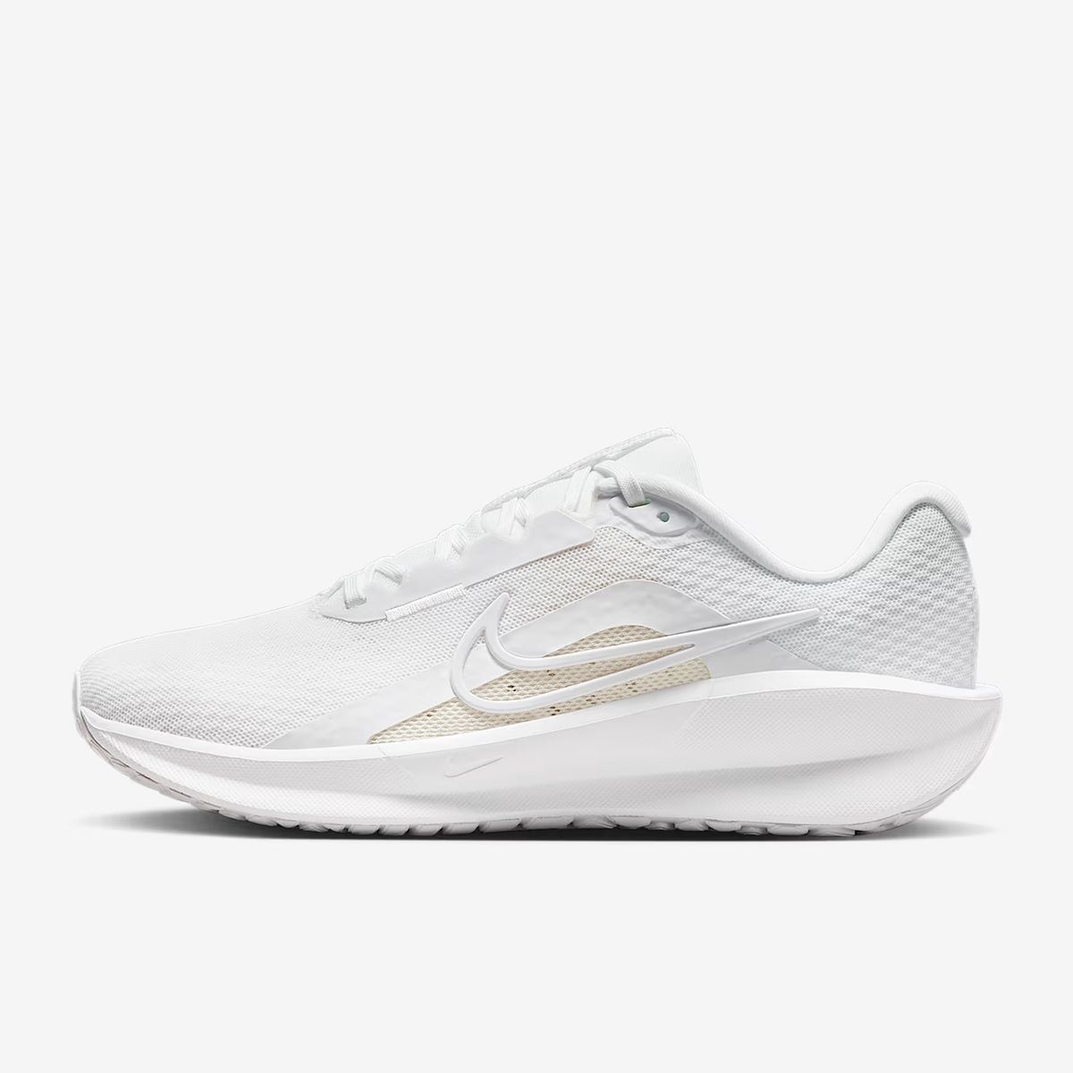 NIKE - Tenis Nike Mujer Downshifter 13 FD6476-101 Blanco Running