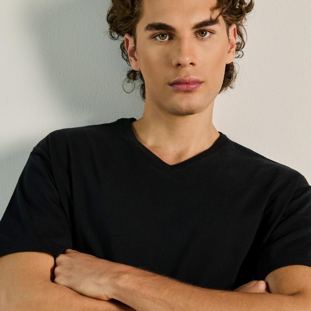 KOAJ - KOAJ Camiseta manga corta unicolor para hombre cuello V Hech HOMBRE