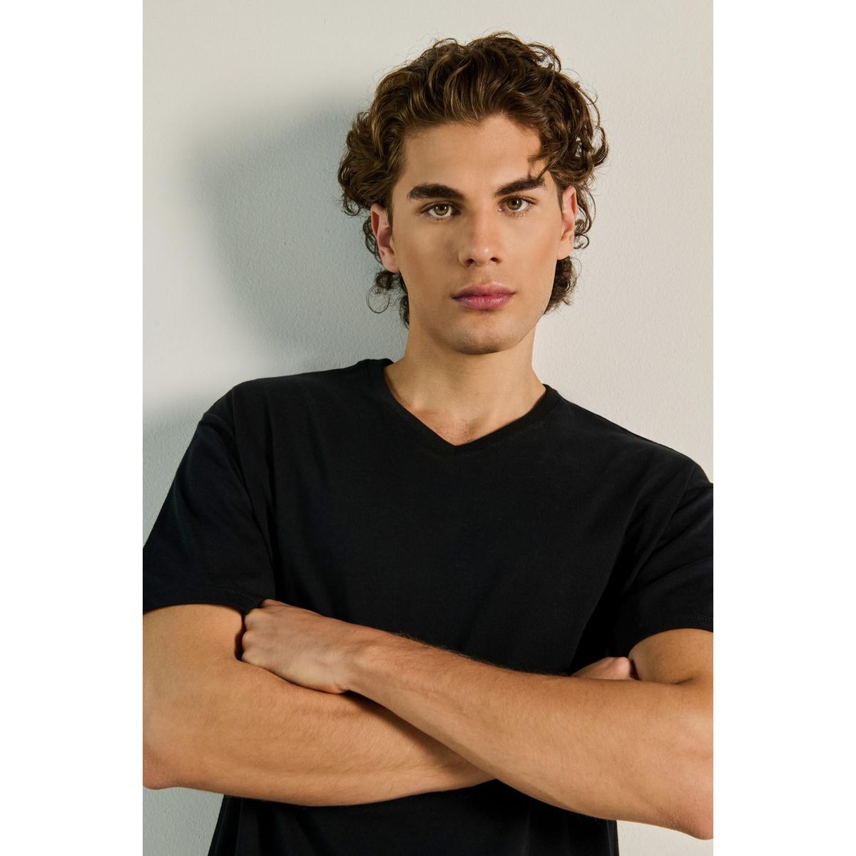 KOAJ - KOAJ Camiseta manga corta unicolor para hombre cuello V Hech HOMBRE