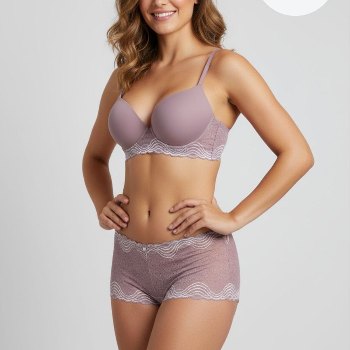 LILI PINK - Conjunto brasier y dos panties en microfibra con encaje