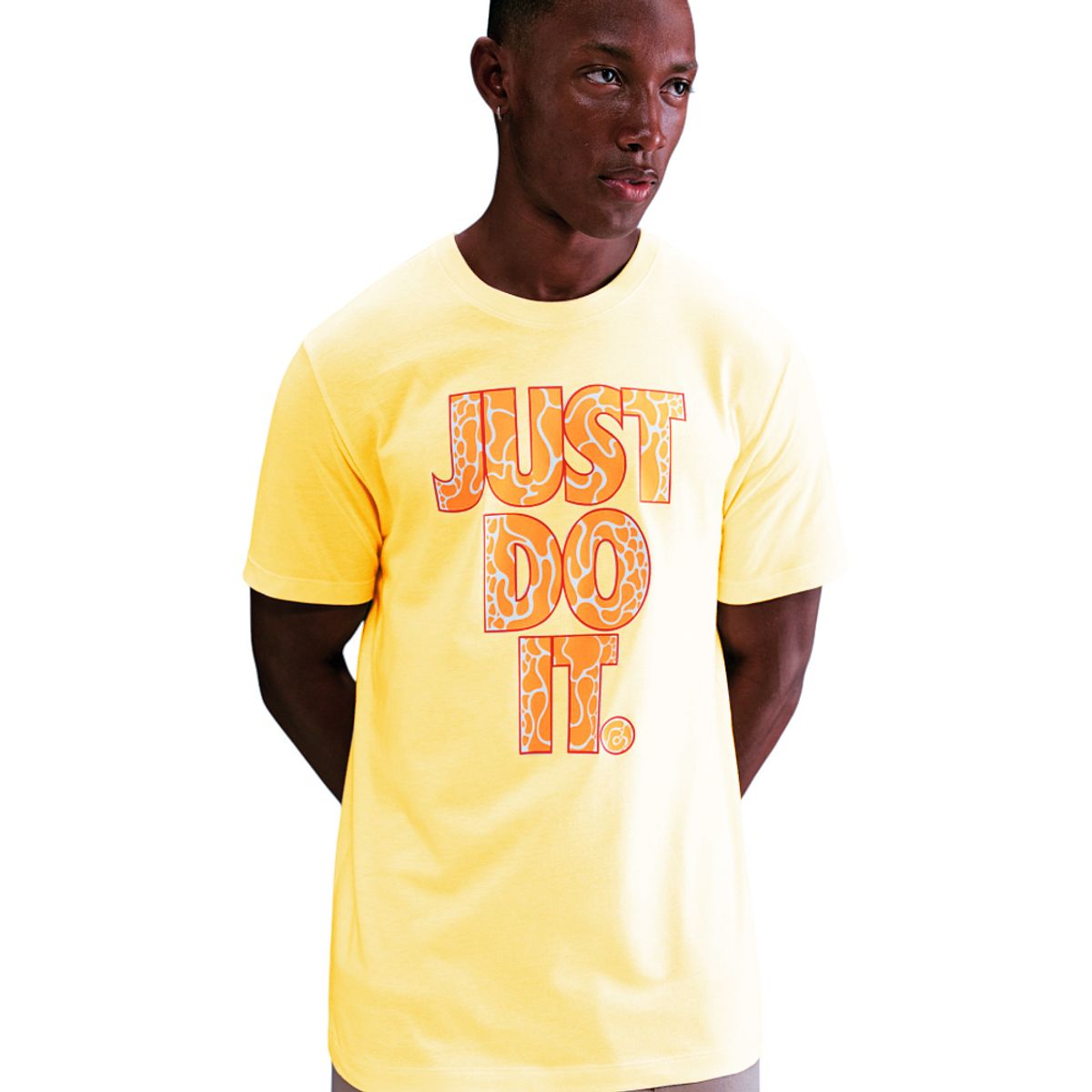 NIKE - Camiseta Nike Nsw Tee 12Mo Jdi Sp24 Fs Hombre-Amarillo