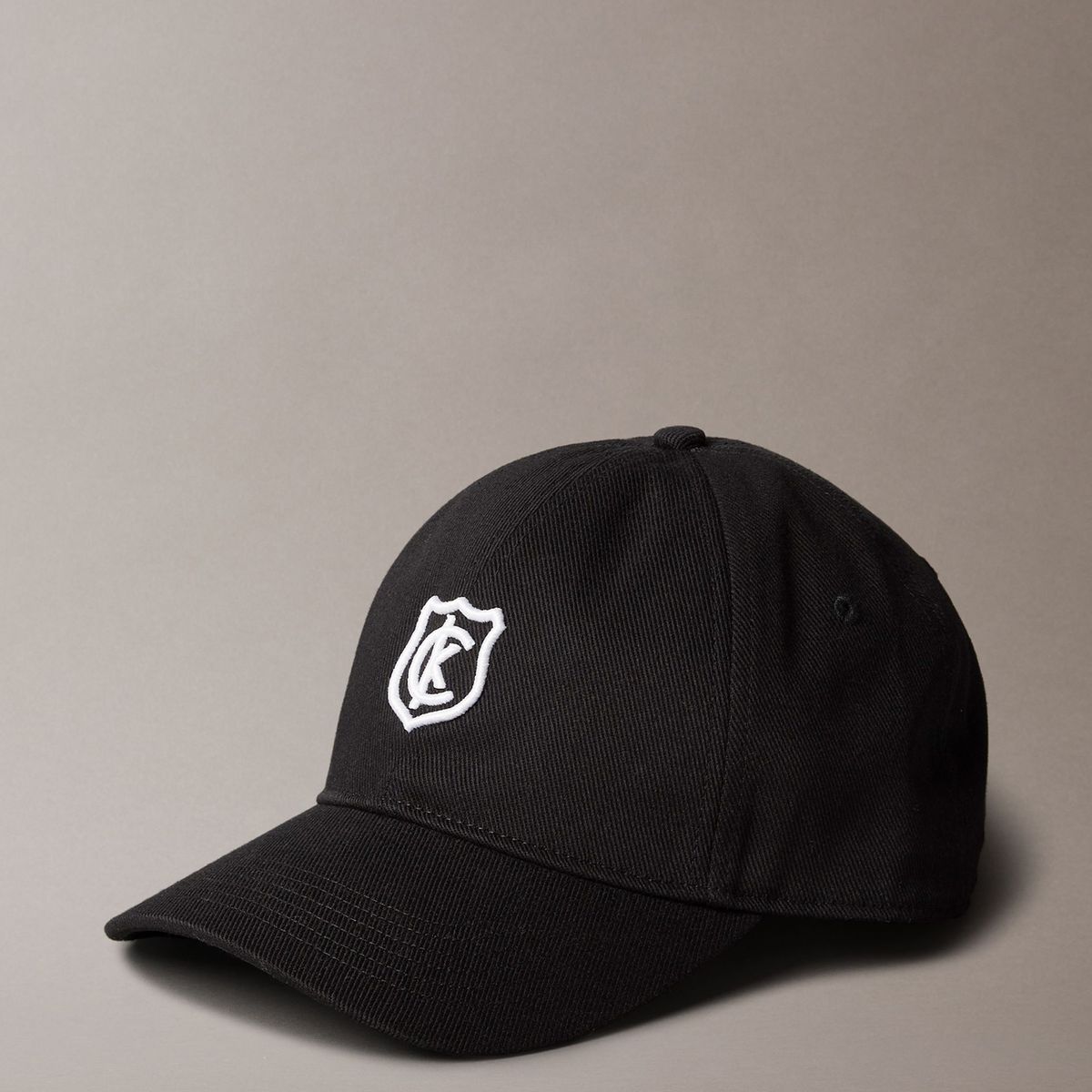 CALVIN KLEIN - Gorra negra Graphic Emblem Embroidery Calvin Klein