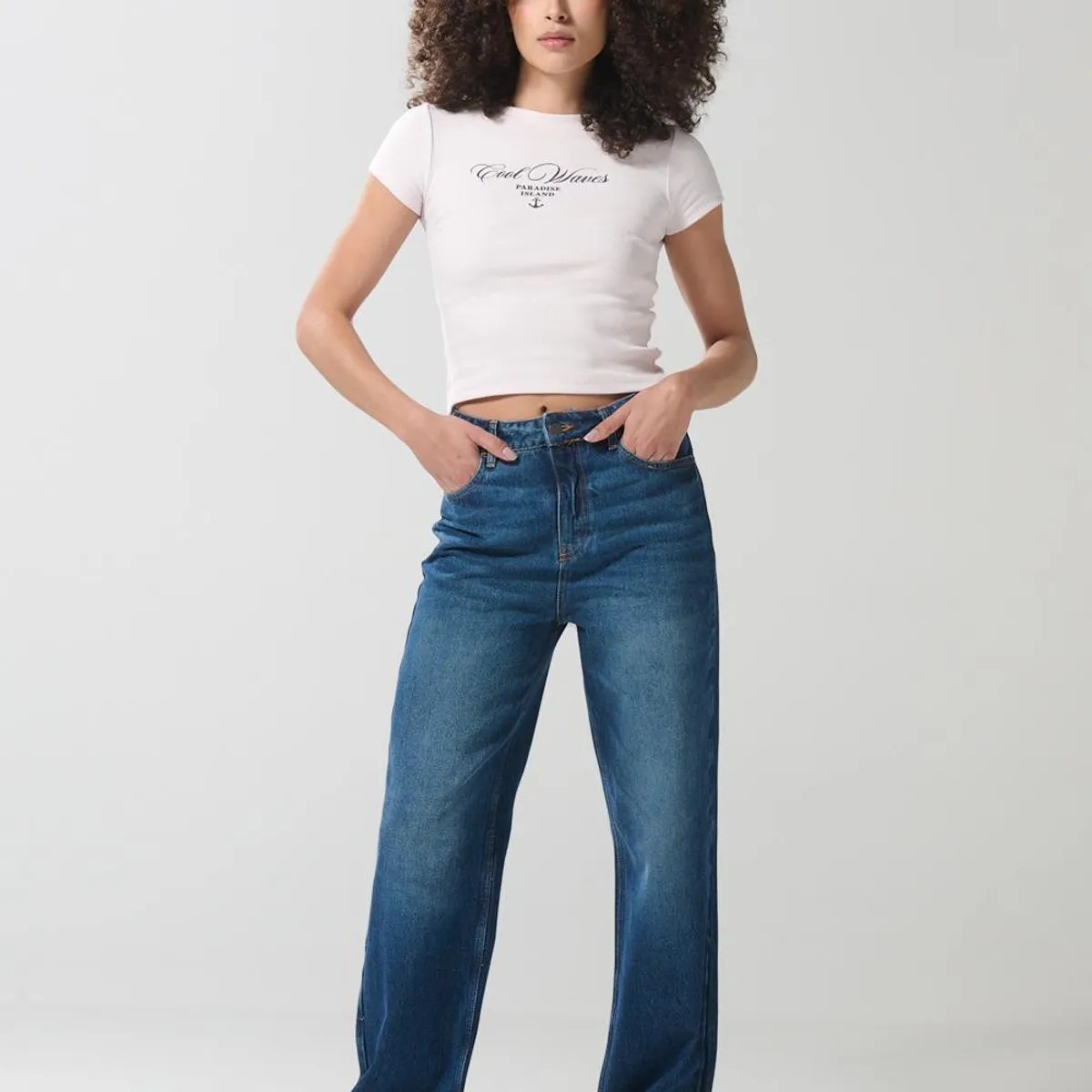 KOAJ - KOAJ Camiseta unicolor cuello redondo con texto en frente Mujer