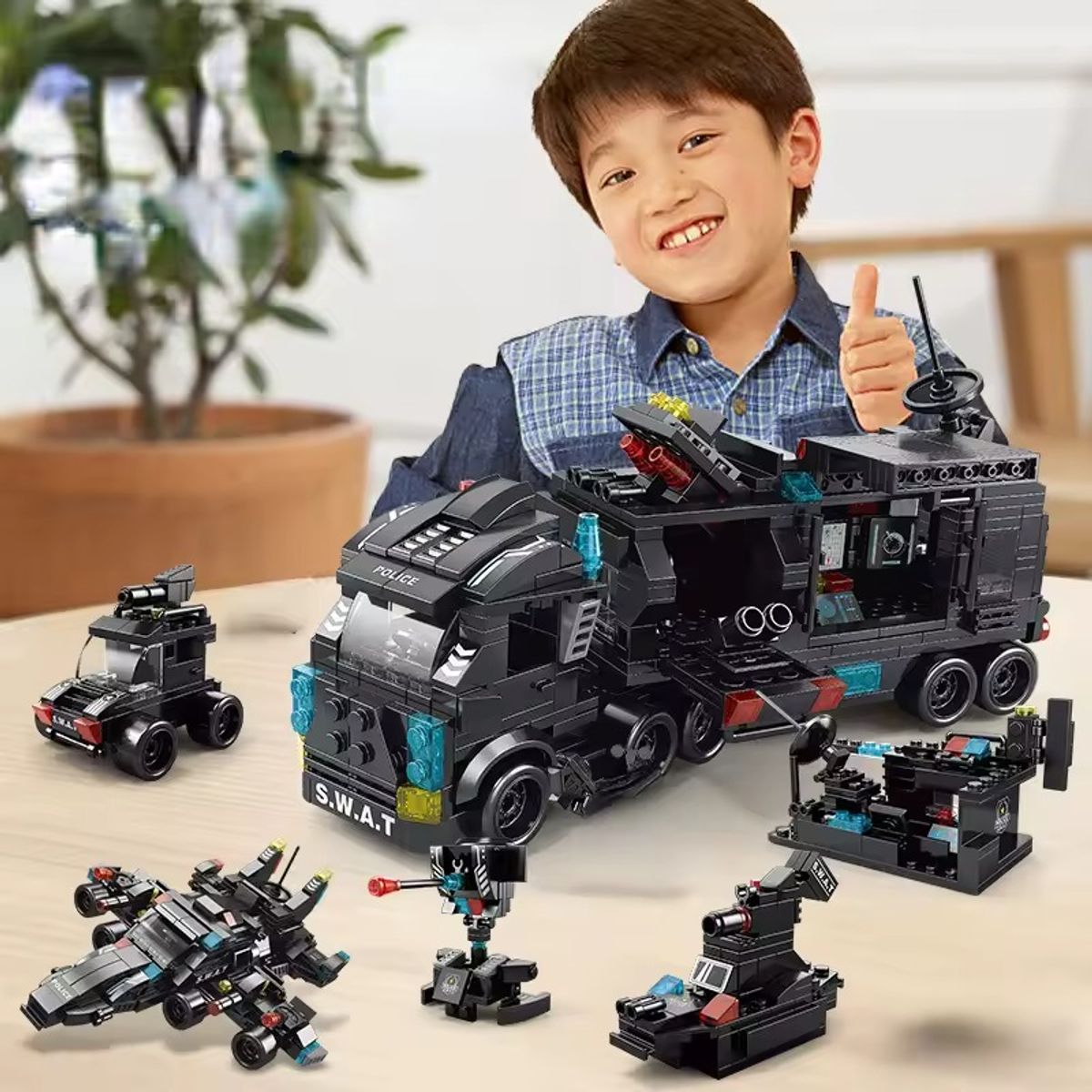 007PLUS - juguete set armable 585 piezas policias city swat