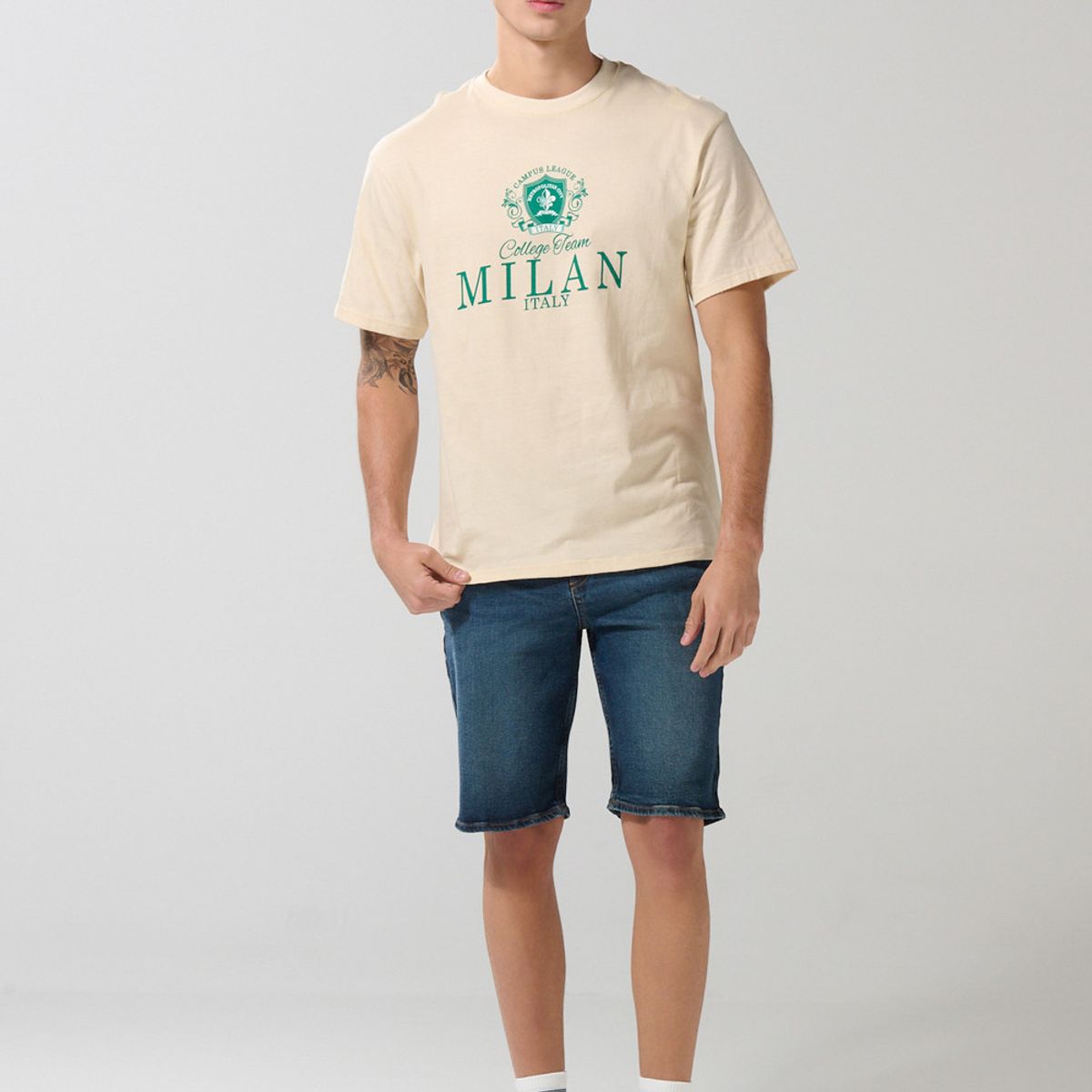 KOAJ - KOAJ Camiseta kaki con texto college en frente y manga corta Hombre