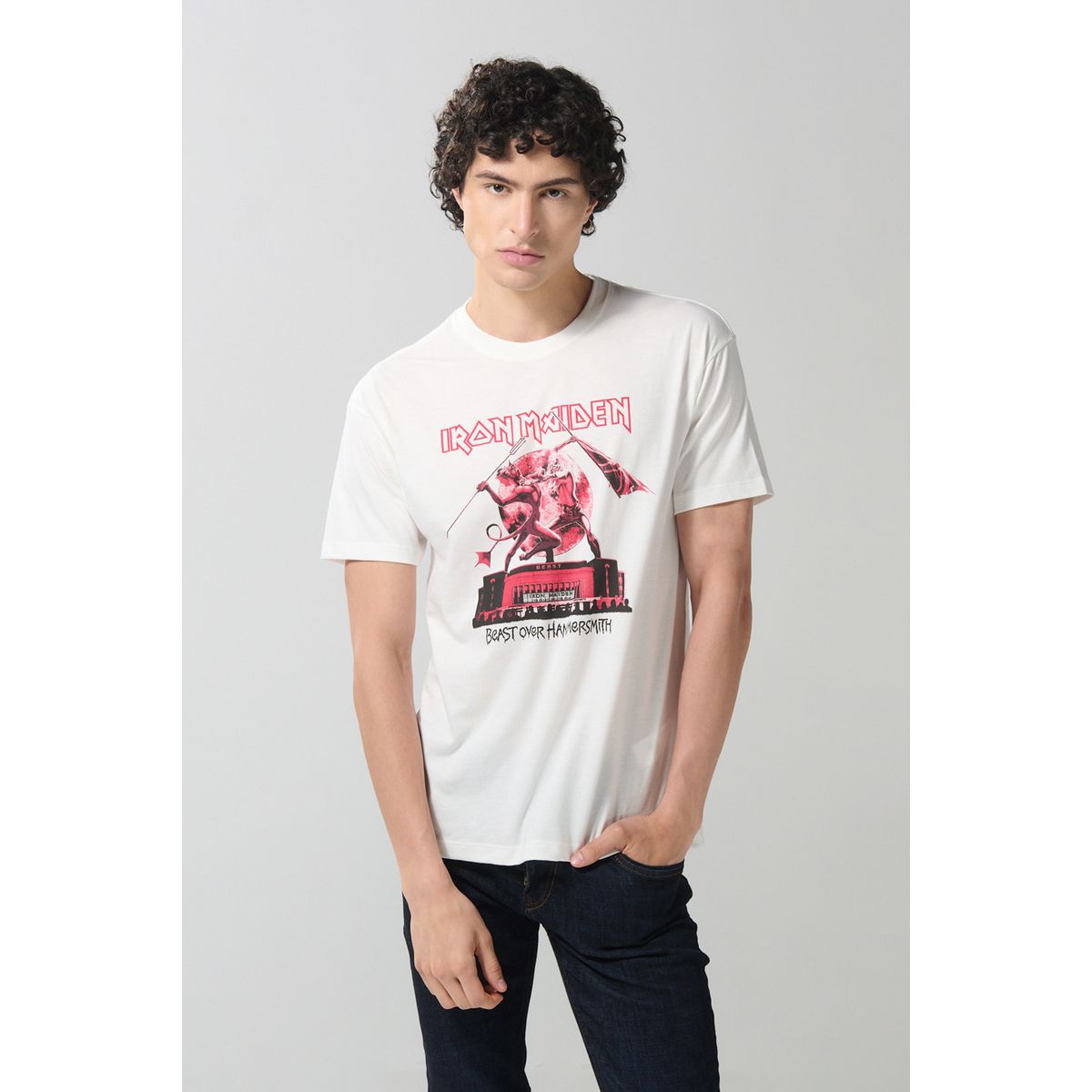 KOAJ - KOAJ Camiseta crema clara de Iron Maiden manga corta Hombre