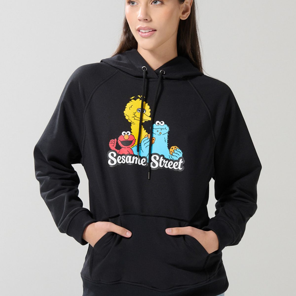 KOAJ - KOAJ Buzo de Plaza Sésamo negro con manga ranglan y capota Mujer