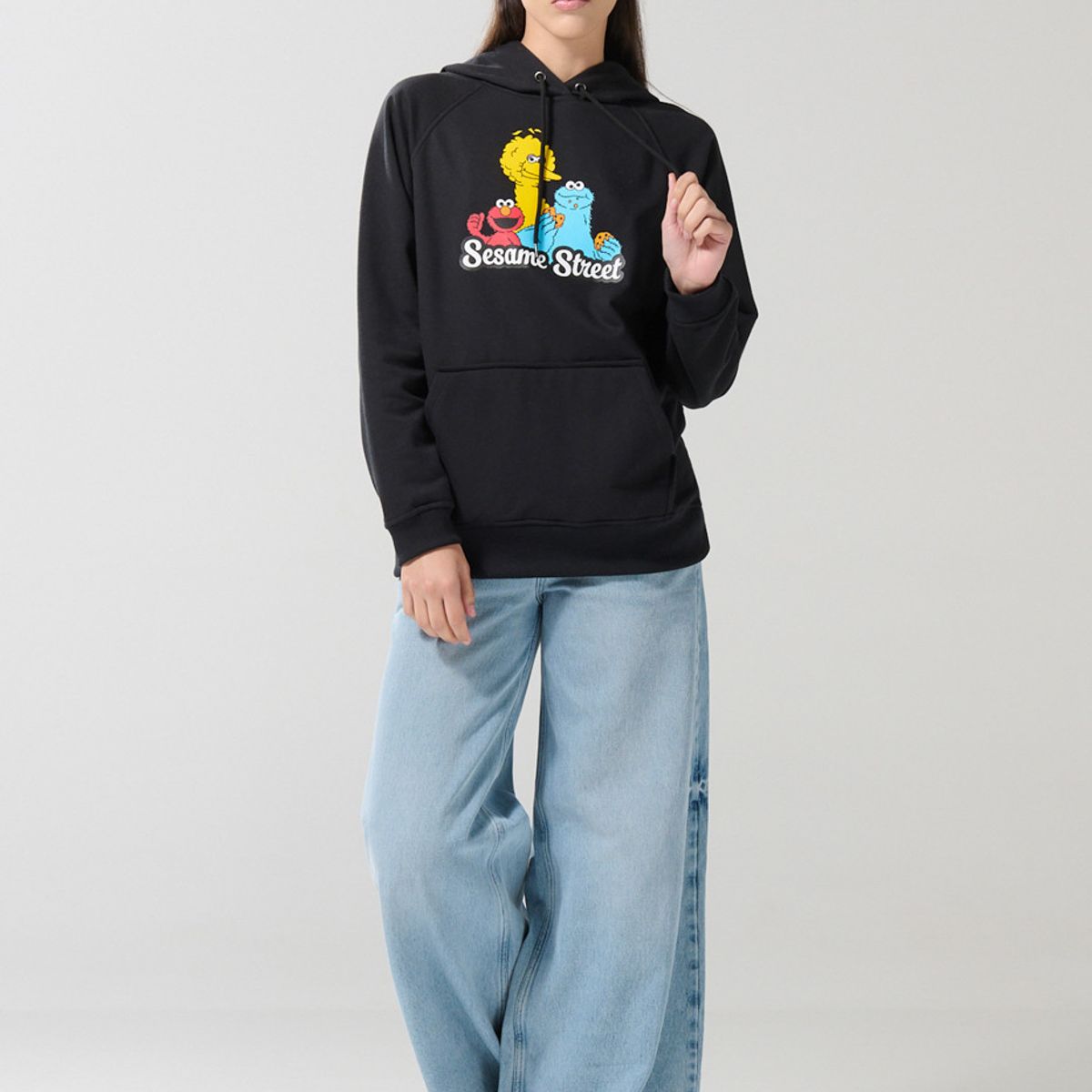 KOAJ - KOAJ Buzo de Plaza Sésamo negro con manga ranglan y capota Mujer