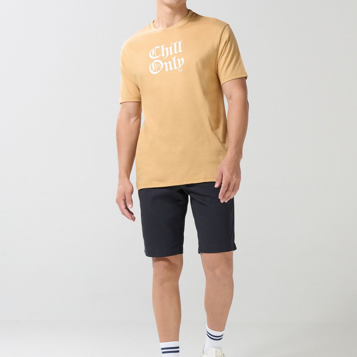 KOAJ - KOAJ Camiseta cuello redondo unicolor con texto en frente Hombre