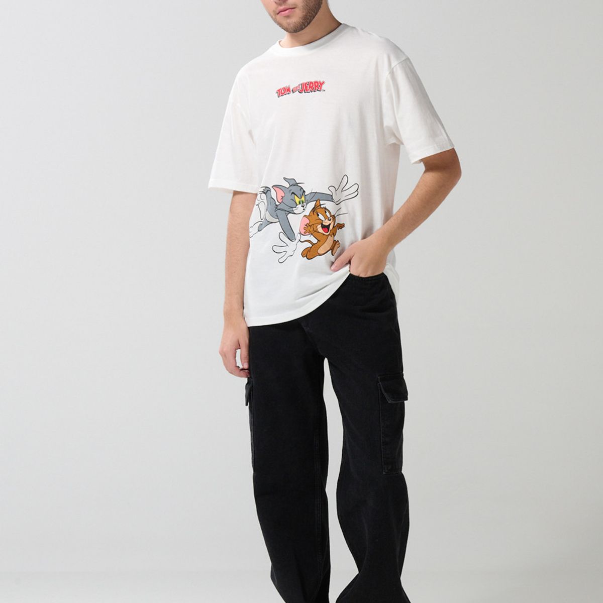 KOAJ - KOAJ Camiseta de Tom y Jerry crema con cuello redondo Hombre