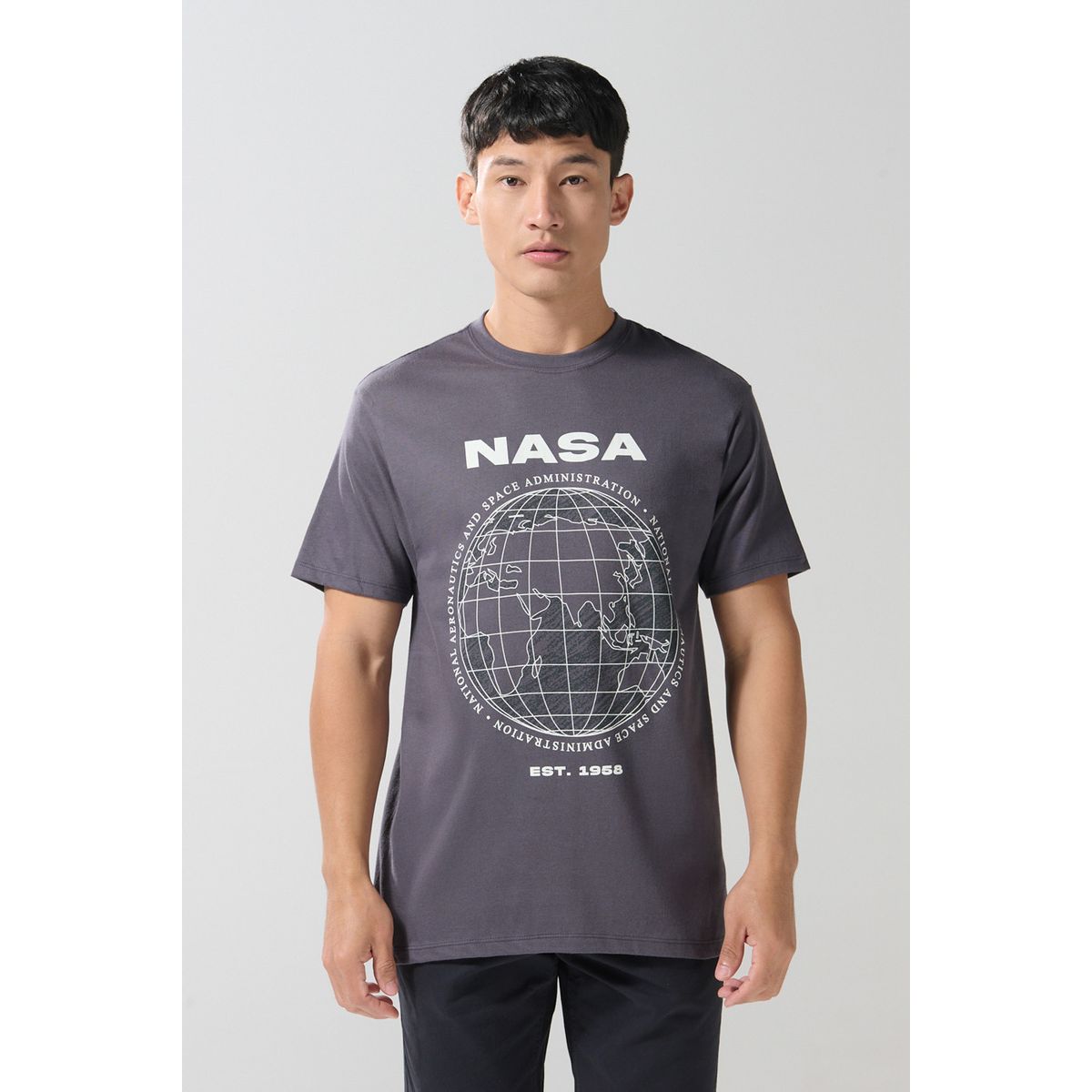 KOAJ - KOAJ Camiseta manga corta gris intensa de NASA Hombre