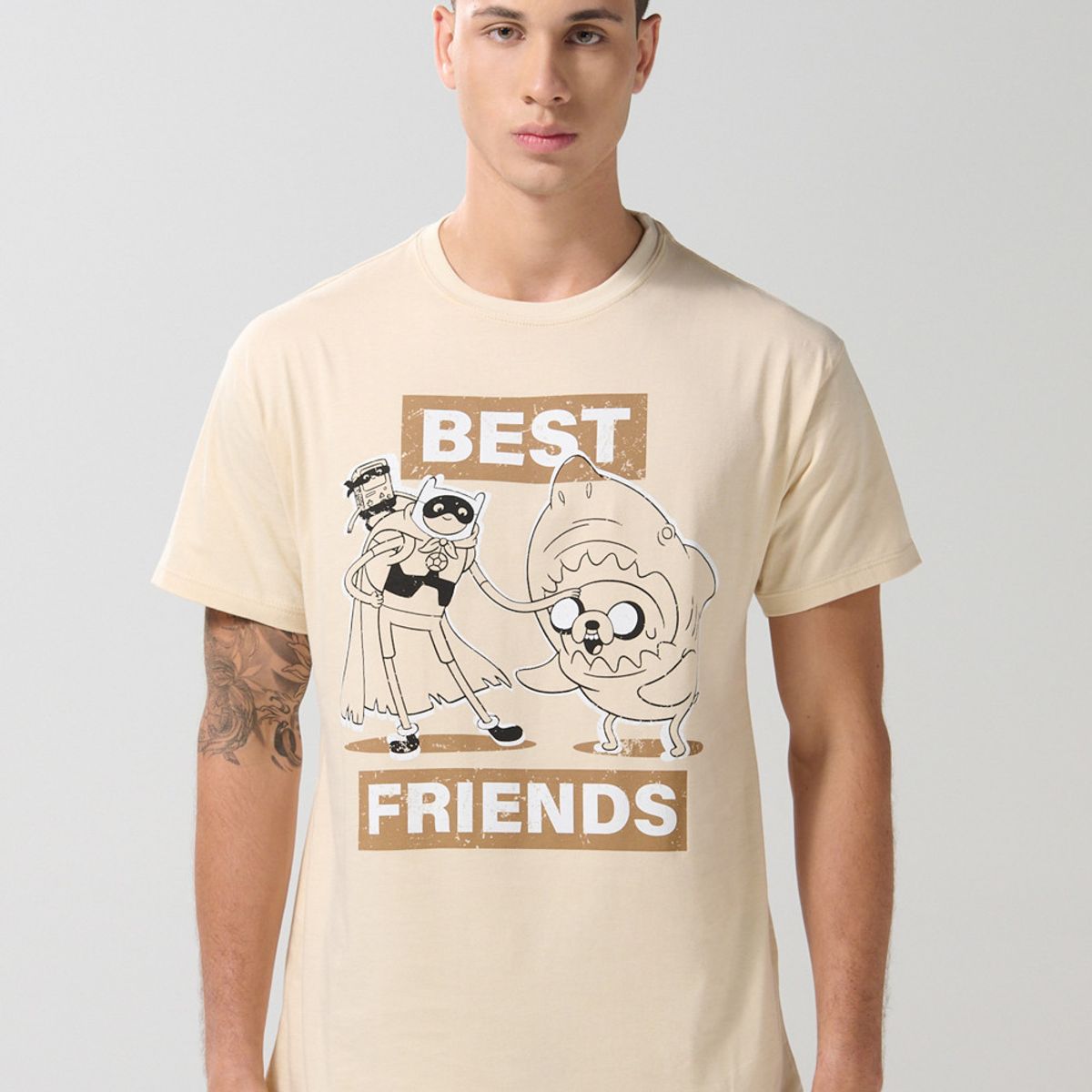 KOAJ - KOAJ Camiseta kaki clara manga corta con arte de Hora de Ave Hombre