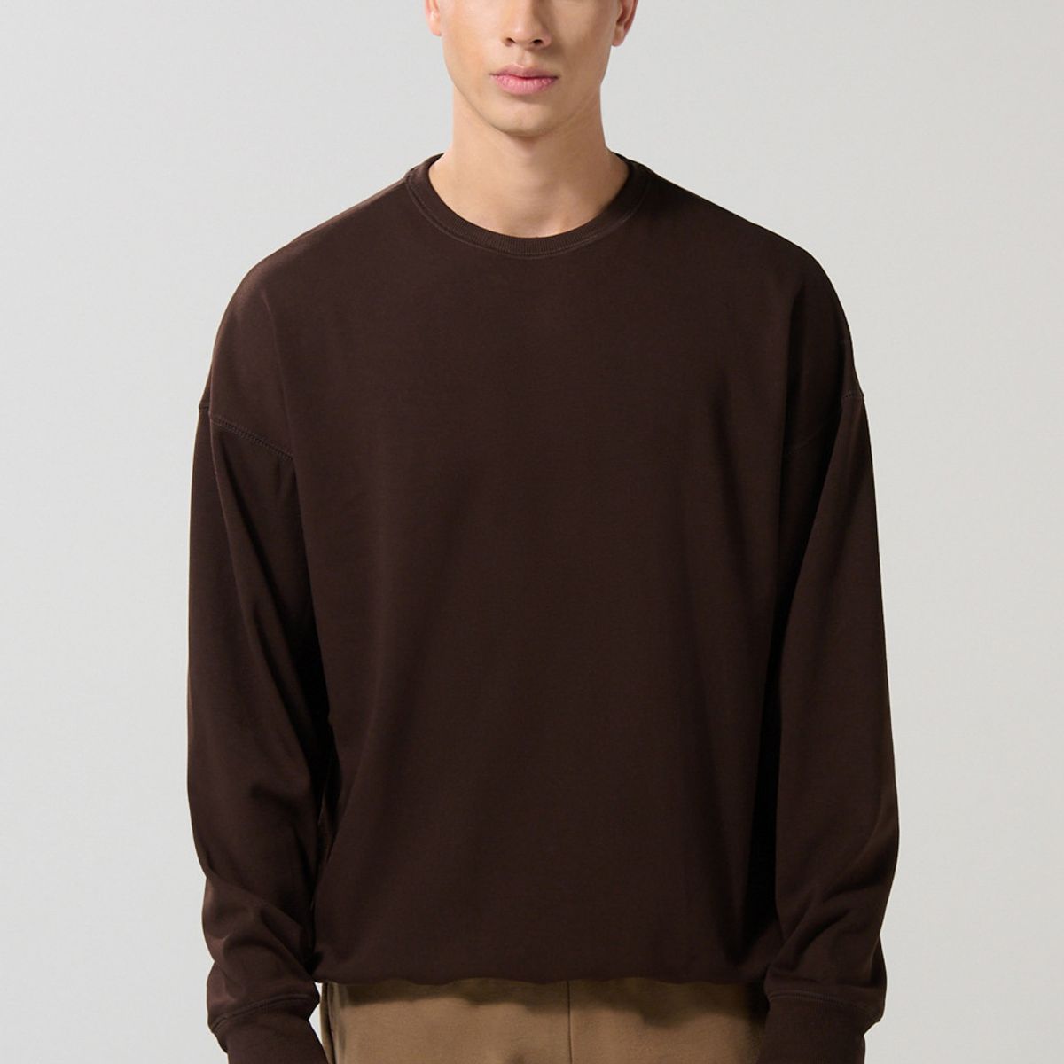 KOAJ - KOAJ Buzo oversize perchado café oscuro con cuello redondo Hombre