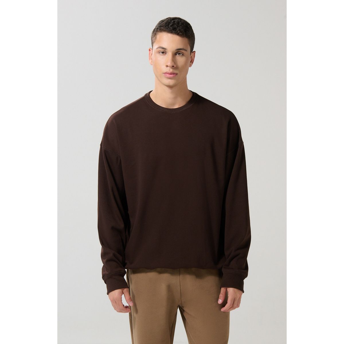KOAJ - KOAJ Buzo oversize perchado café oscuro con cuello redondo Hombre