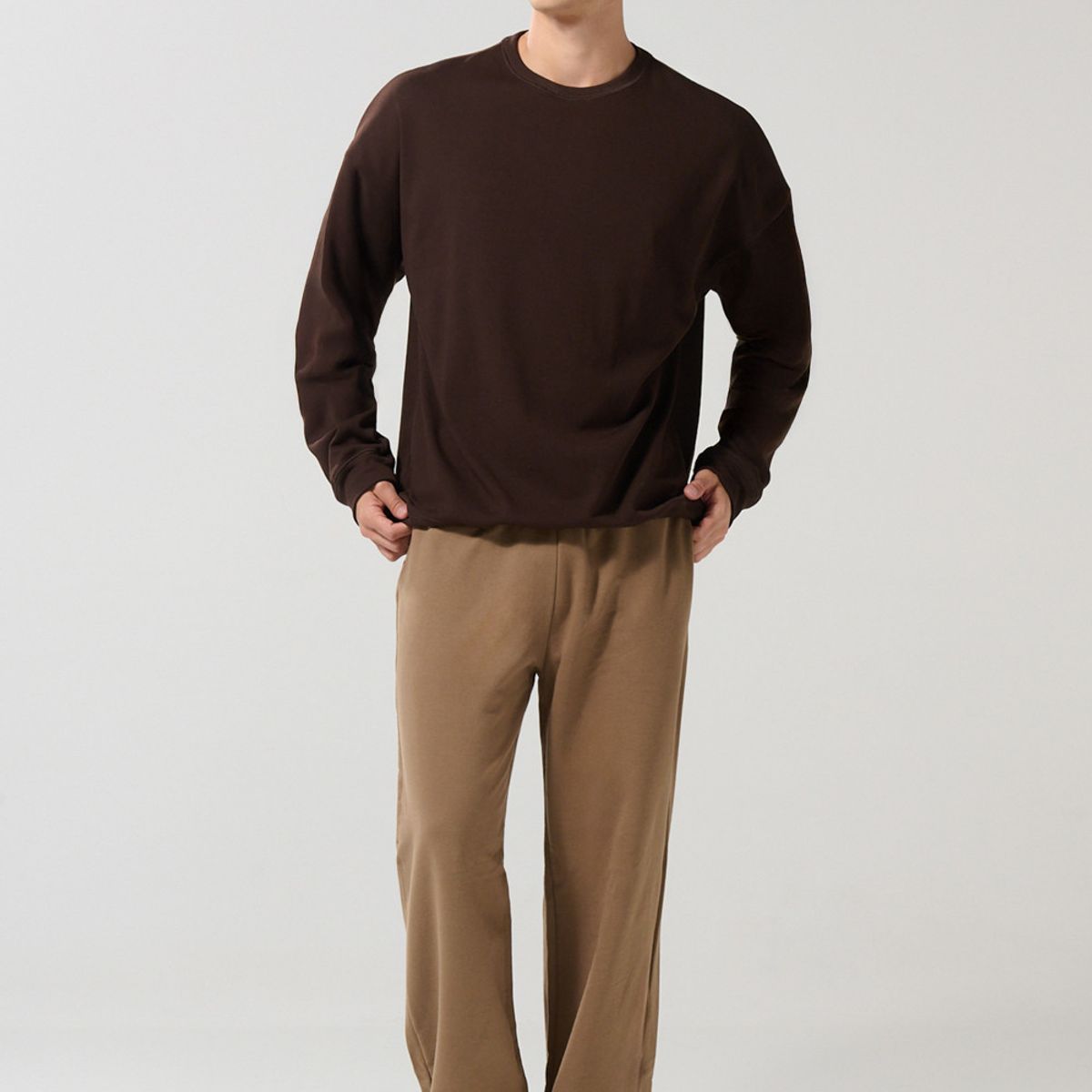 KOAJ - KOAJ Buzo oversize perchado café oscuro con cuello redondo Hombre