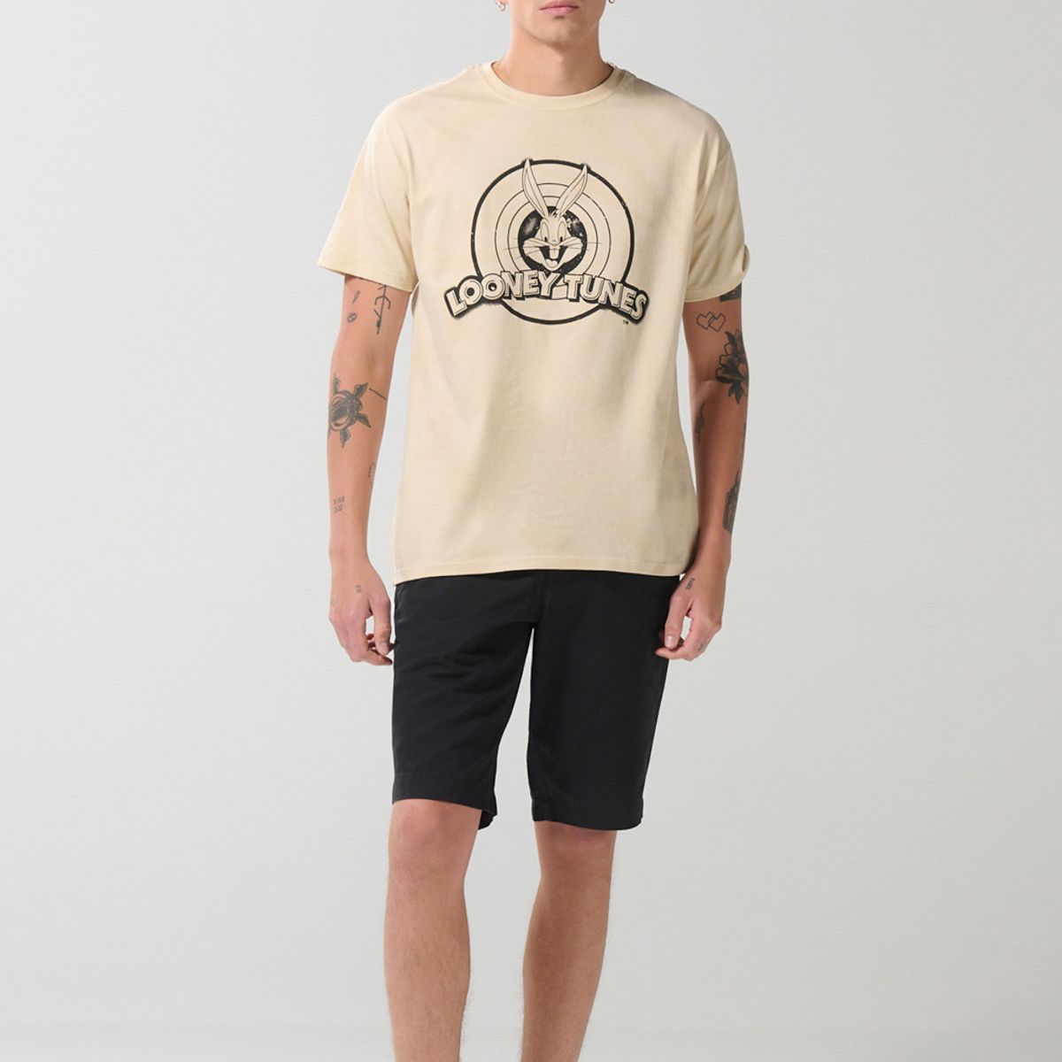 KOAJ - KOAJ Camiseta de Looney Tunes kaki con cuello redondo Hombre