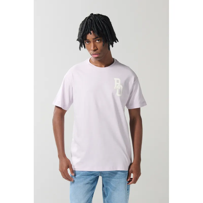 KOAJ - KOAJ Camiseta manga corta lila clara con arte college en fre Hombre