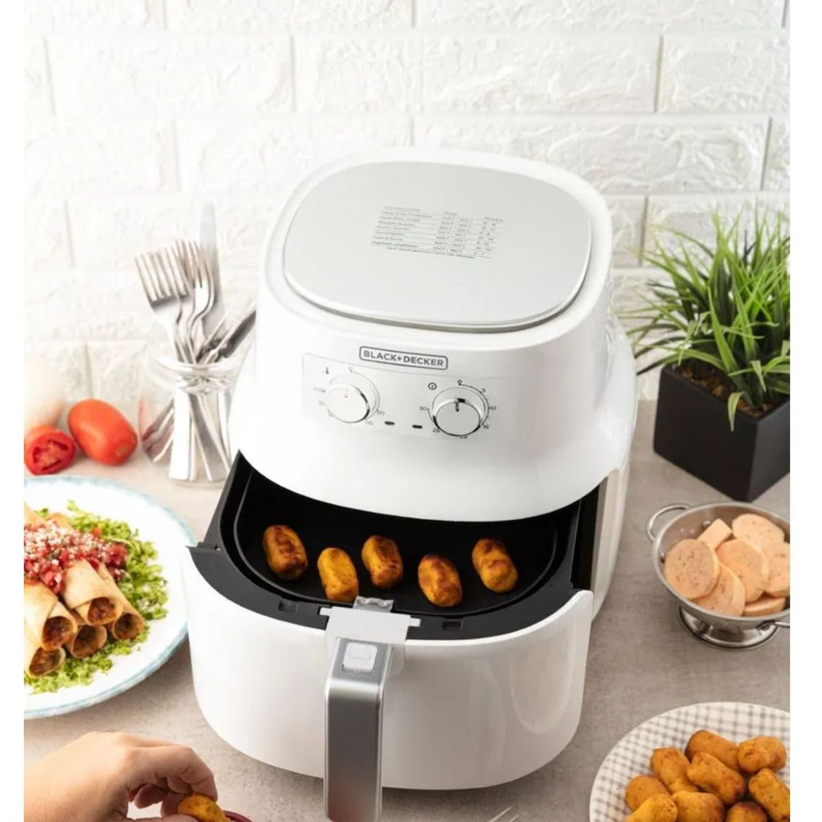 BLACK+DECKER - Freidora de Aire Blanca Black + Decker 3.5 Litros