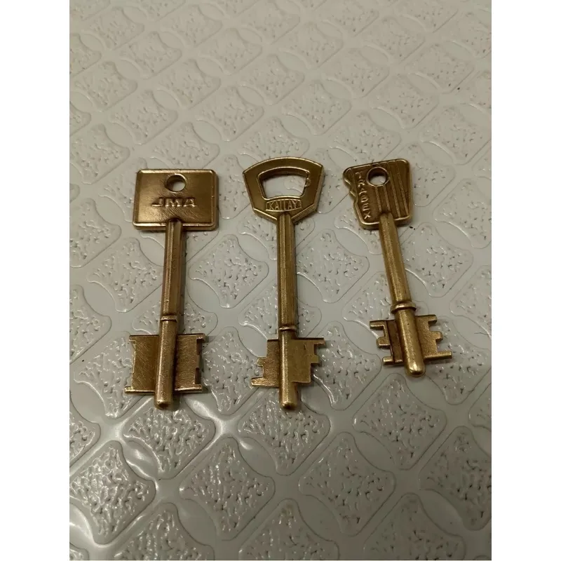 SIN ETIQUETAS - Llave Antigua De Seguridad Banco En Bronce Contramarcada