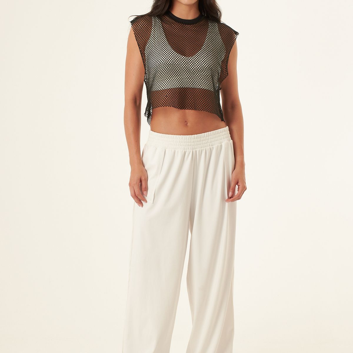 BELIFE - Camiseta manga sisa negra en tela malla para mujer