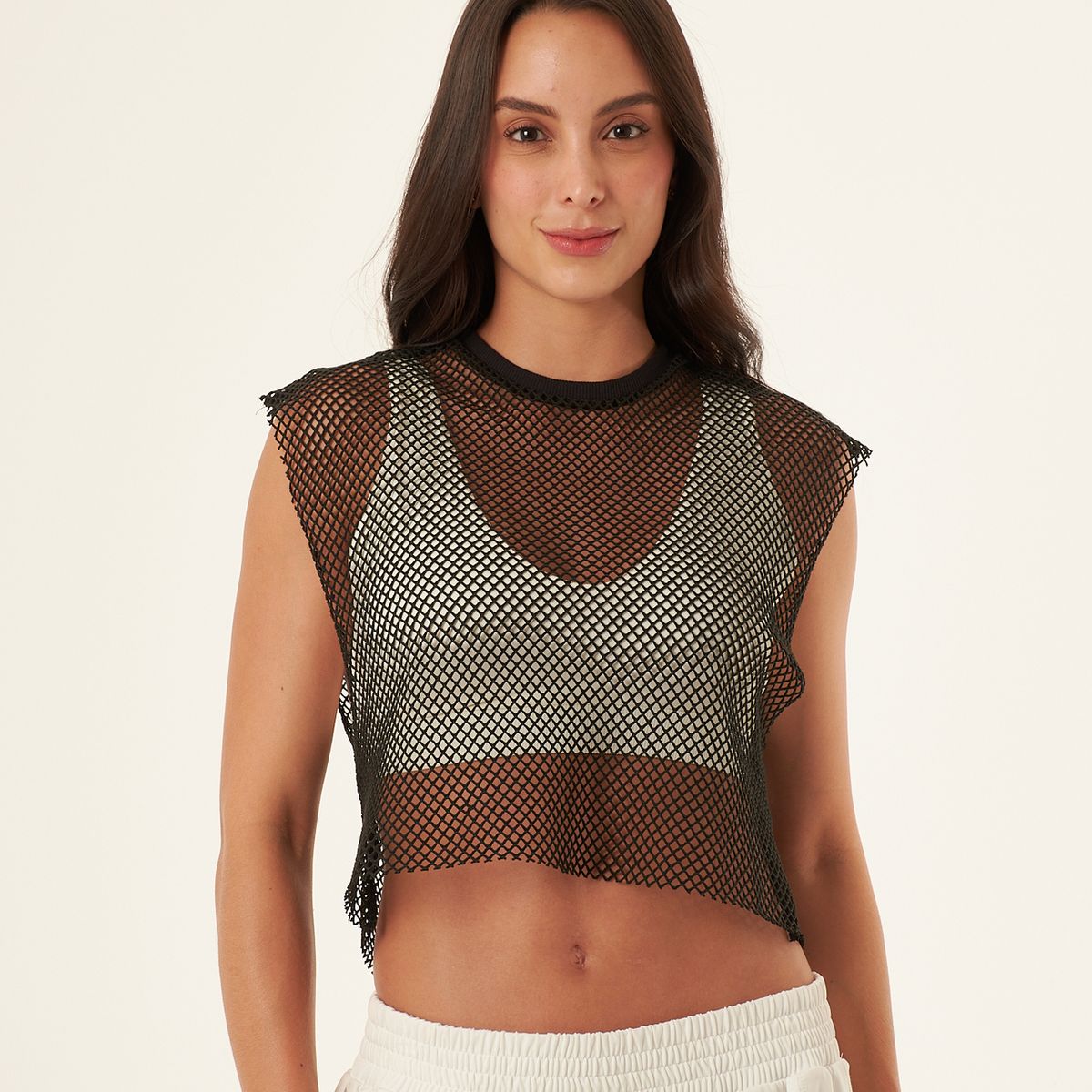 BELIFE - Camiseta manga sisa negra en tela malla para mujer