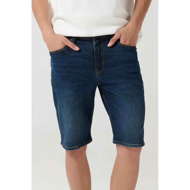 KOAJ - KOAJ Bermuda en jean slim azul con tiro bajo y costuras visi Hombre