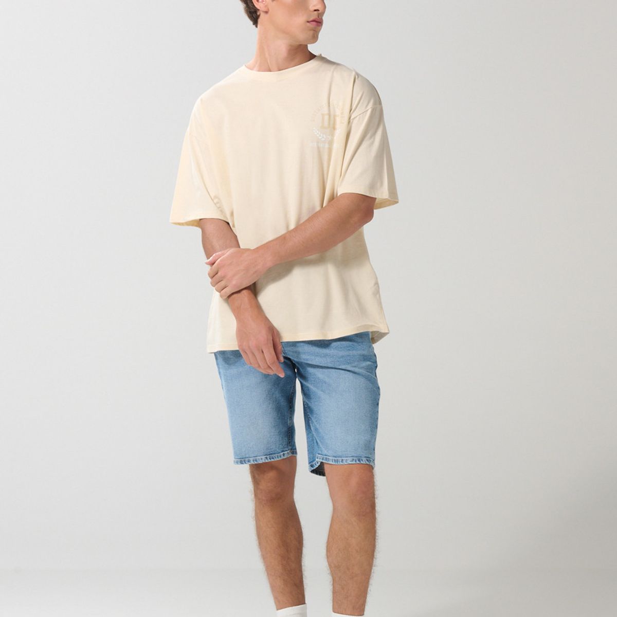 KOAJ - KOAJ Bermuda slim tiro bajo en jean azul con desgastes Hombre