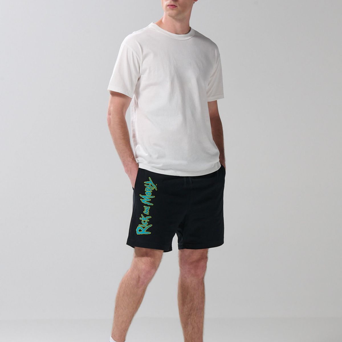 KOAJ - KOAJ Bermuda negra con diseño de Rick and Morty y bolsillos Hombre