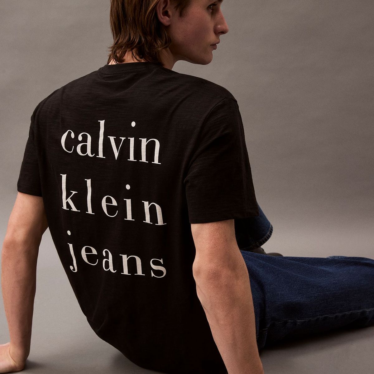 CALVIN KLEIN - Camiseta negra Classic Crewneck Calvin Klein