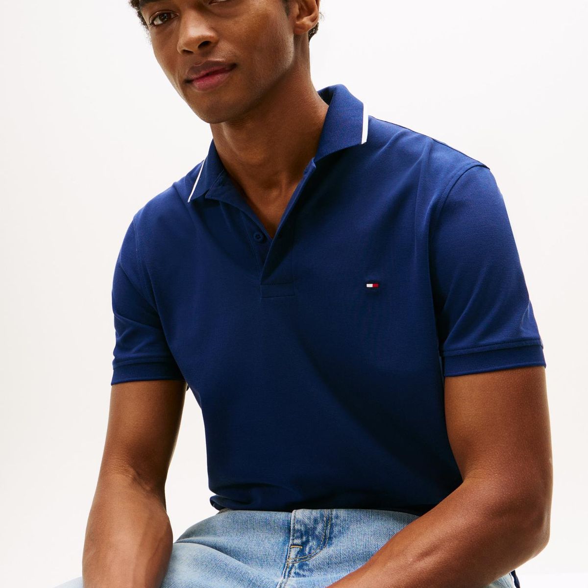 TOMMY HILFIGER - Polo azul Performance de corte regular con ribete Tommy Hilfiger