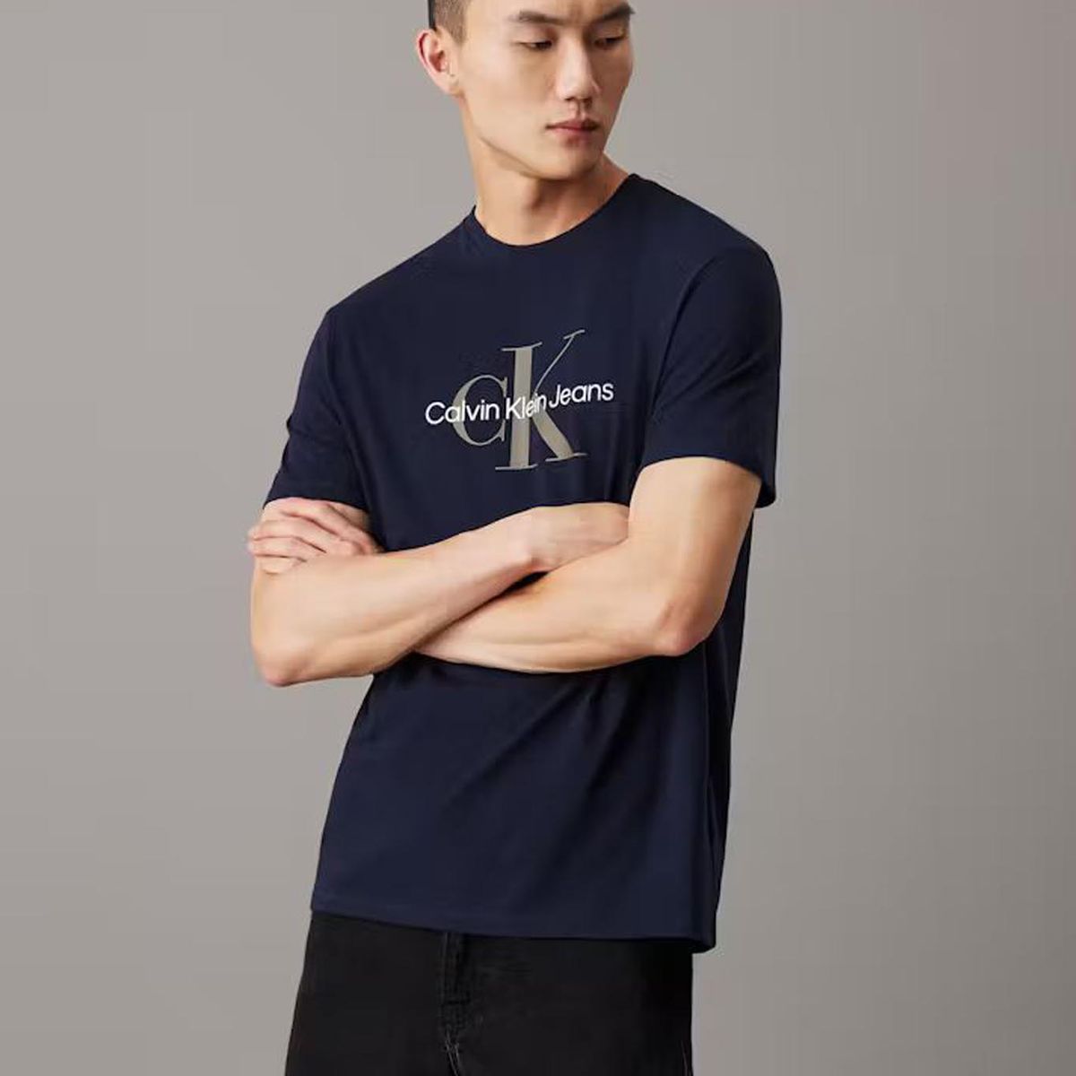 CALVIN KLEIN - Camiseta azul con monograma Calvin Klein