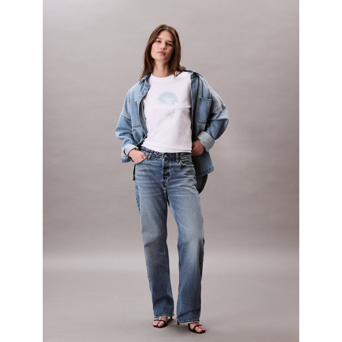 CALVIN KLEIN - Camiseta blanca boxy con gráfico floral Calvin Klein