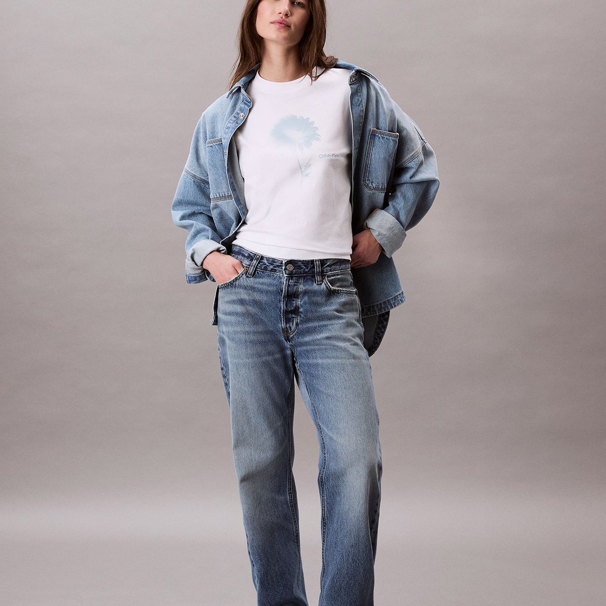 CALVIN KLEIN - Camiseta blanca boxy con gráfico floral Calvin Klein