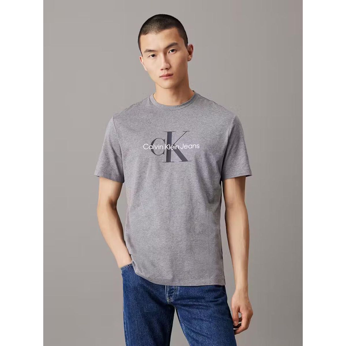 CALVIN KLEIN - Camiseta gris con monograma Calvin Klein