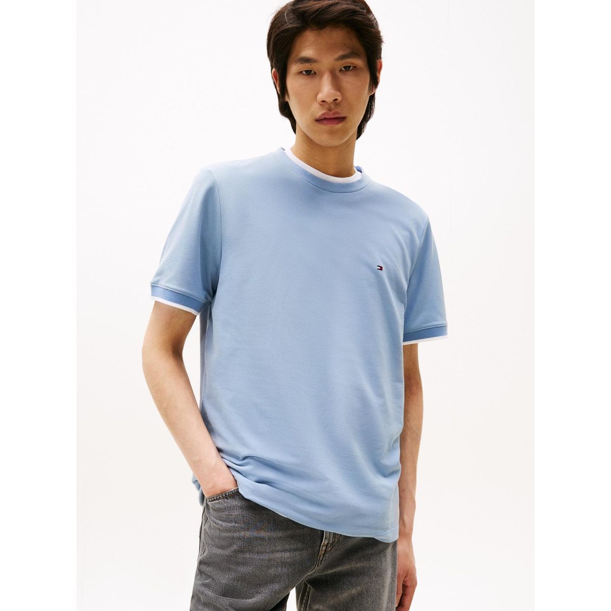 TOMMY HILFIGER - Camiseta azul de corte slim con logo Tommy Hilfiger