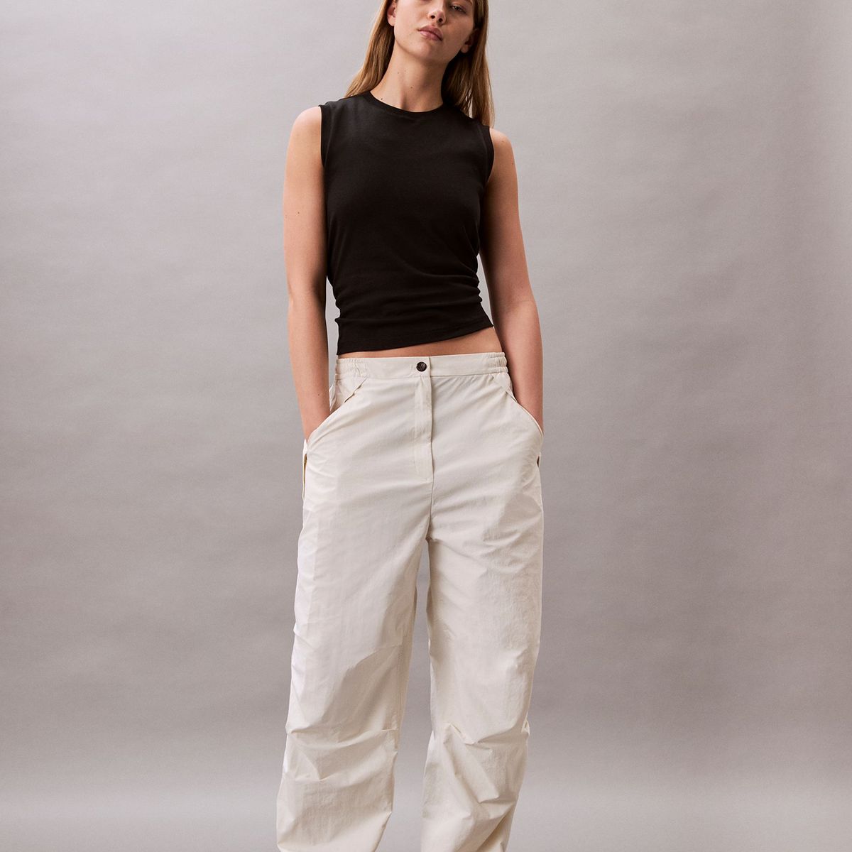 CALVIN KLEIN - Pantalones blanco parachute de nailon suave Calvin Klein