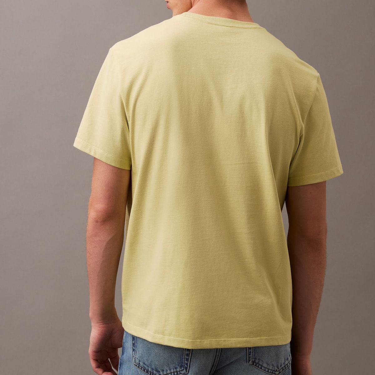 CALVIN KLEIN - Camiseta verde Embroidered CK Shield Crewneck Calvin Klein