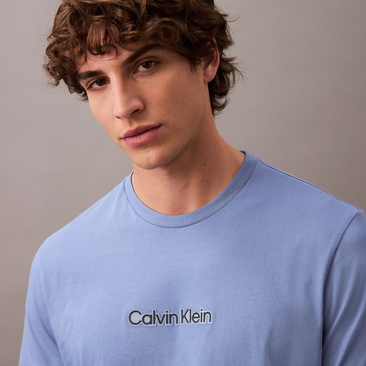 CALVIN KLEIN - Camiseta azul Tonal Graphic Crewneck Calvin Klein