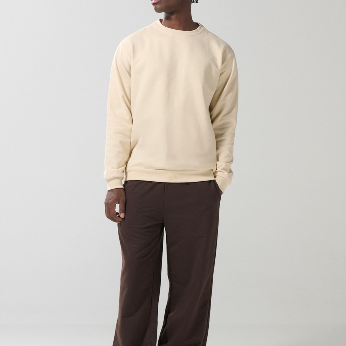 KOAJ - KOAJ Pantalón unicolor tipo jogger bota recta con bolsillos Hombre