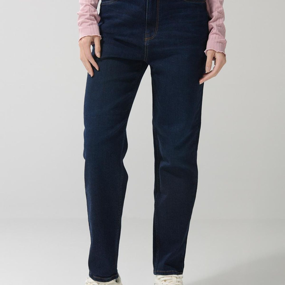 KOAJ - KOAJ Jean mom súper tiro alto azul con bota recta y cremall Mujer